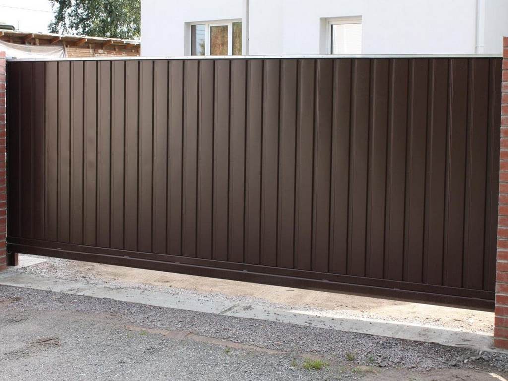 Откатные ворота из сэндвич панелей в Барнауле